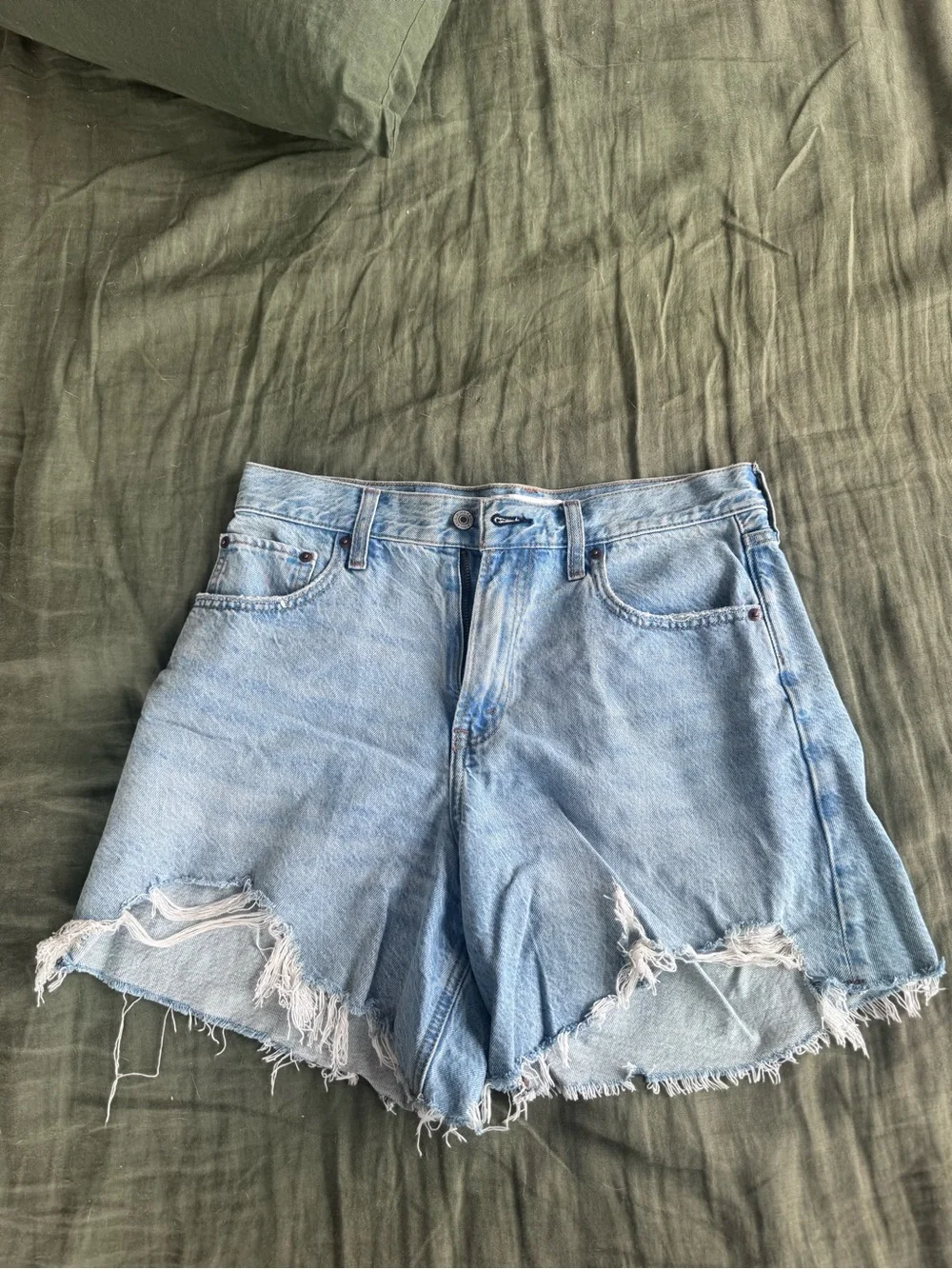 Abercrombie Jean Shorts - Picture 1 of 3